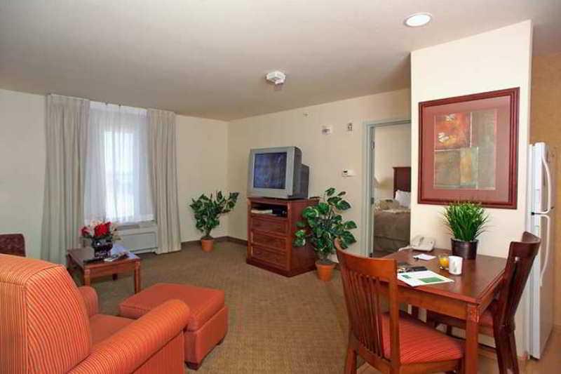 Homewood Suites By Hilton Fargo Room photo