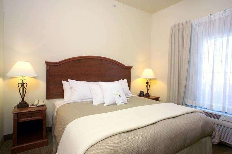 Homewood Suites By Hilton Fargo Room photo